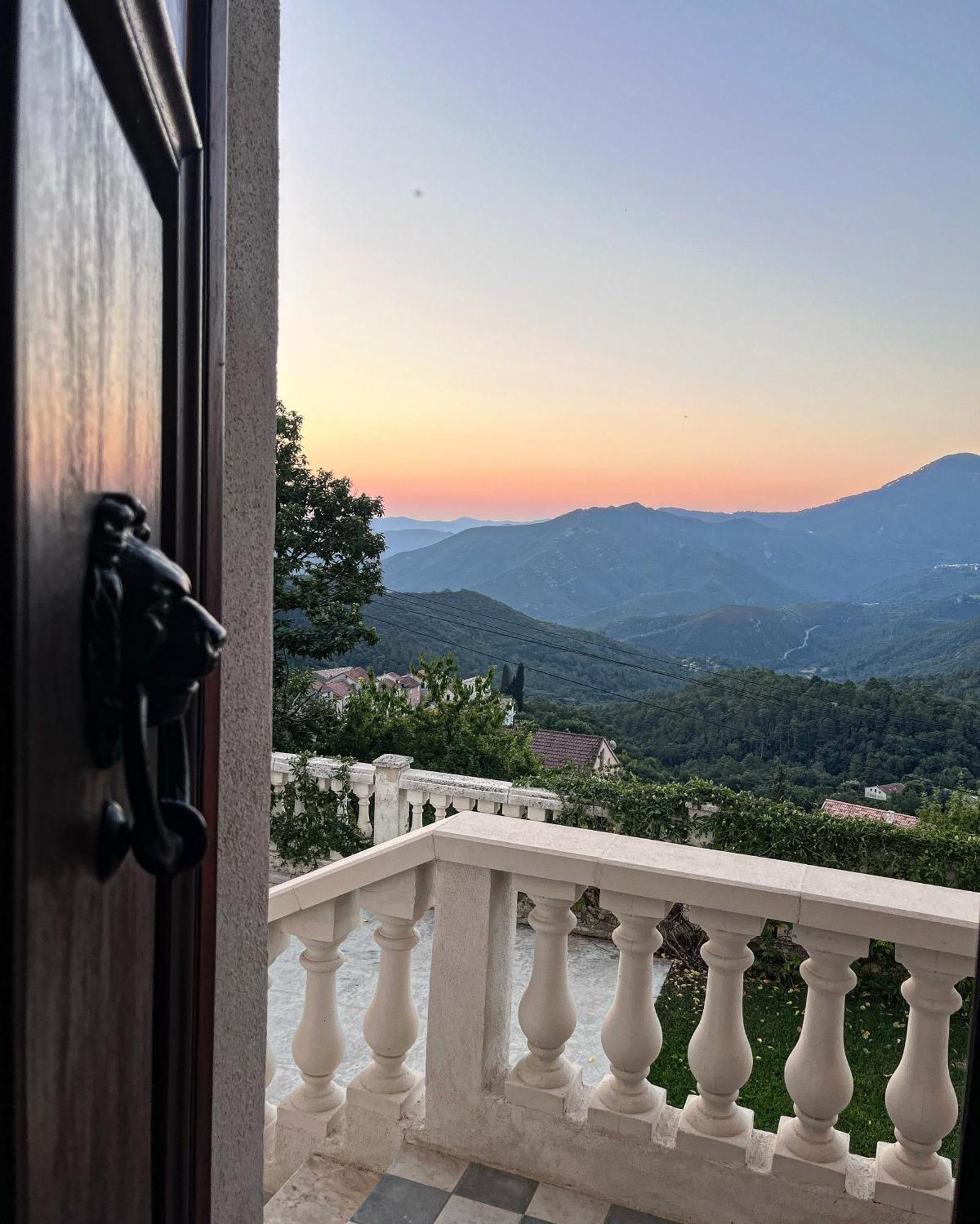 L'Alba Di Suffia Venaco Hotel Екстериор снимка